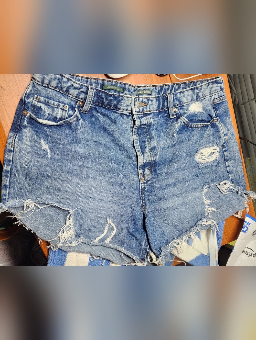 Wild Fable Distressed Jean Shorts Sz 14W Women Blue Jeans Pre-Owned